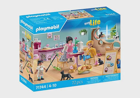 CAT CAFE